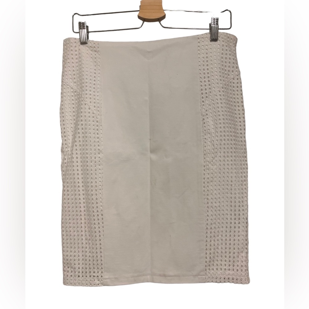 NWT, White, GUESS midi skirt size Large